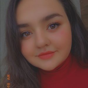 Meet your Posher, Marina